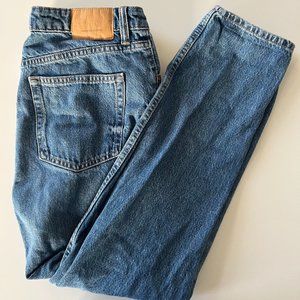 Bershka High Waist Mom Jeans Size 6